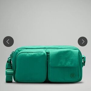lululemonMulti-Pocket Crossbody Bag 2.5L Nwt